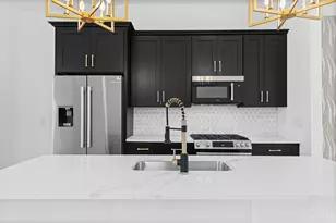 3129 Hackberry St, Cincinnati, OH 45207 - Photo 12