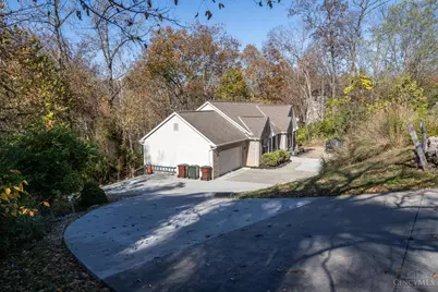 1698 Brookridge Circle, Lawrenceburg, IN 47025 - Photo 2