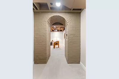 2185 Crane Avenue, Cincinnati, OH 45207 - Photo 36