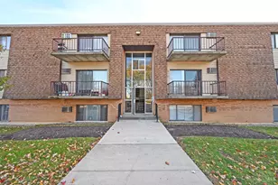 6617 Hearne Rd, Green Township, OH 45248 - Photo 2