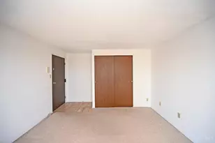 6617 Hearne Rd, Green Township, OH 45248 - Photo 4