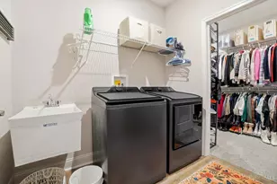 3740 Clydesdale Cir, Loveland, OH 45140 - Photo 32