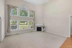 295 Stratford Ln, Beavercreek, OH 45385 - Photo 8