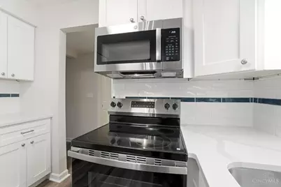 9760 Bunker Hill Lane #69, Montgomery, OH 45242 - Photo 14