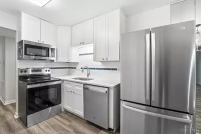 9760 Bunker Hill Lane #69, Montgomery, OH 45242 - Photo 12