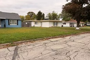 103 Oak St, Trotwood, OH 45426 - Photo 2