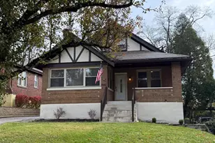 2942 Woodrow Ave, Cincinnati, OH 45211 - Photo 2