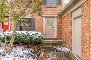 5375 Londonderry Dr, Sharonville, OH 45241 - Photo 2