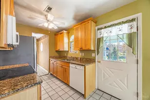 1868 Fieldcrest Dr, Lawrenceburg, IN 47025 - Photo 8