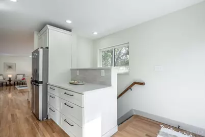 8693 Mockingbird Lane, Springfield Township, OH 45231 - Photo 16