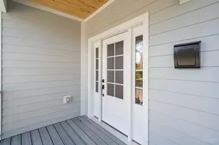 3917 Paxton Ave, Cincinnati, OH 45209 - Photo 2