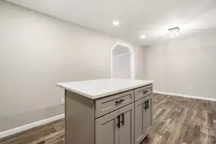 1371 Finch Ln, Miami Township, OH 45150 - Photo 14