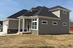 10311 Amherst Dr, Harveysburg, OH 45068 - Photo 2