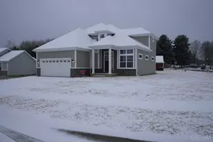 10311 Amherst Dr, Harveysburg, OH 45068 - Photo 2