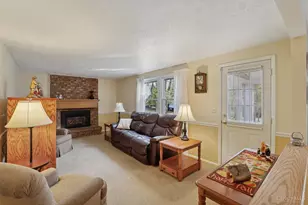 854 Bradford Ct, Delhi Township, OH 45233 - Photo 4