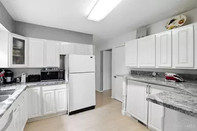 1128 Oldwick Drive, Reading, OH 45215 - Photo 10