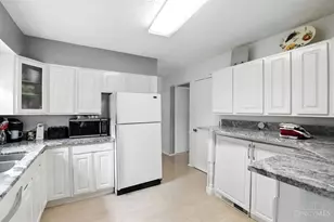 1128 Oldwick Dr, Reading, OH 45215 - Photo 10