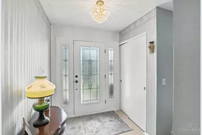 1128 Oldwick Drive, Reading, OH 45215 - Photo 4