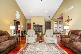 405 Lookout View Dr, West Union, OH 45693 - Photo 10