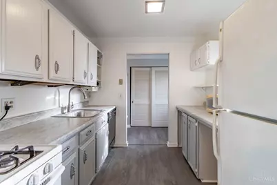 8990 Mockingbird Lane, Springfield Township, OH 45231 - Photo 6