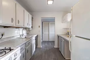 8990 Mockingbird Ln, Springfield Township, OH 45231 - Photo 6