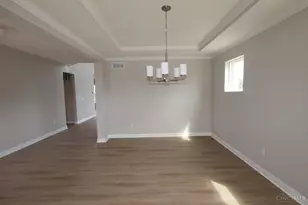 4017 Trailside Dr, Green Township, OH 45248 - Photo 2