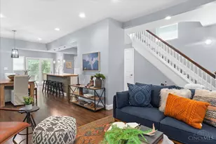 6325 Desmond St, Cincinnati, OH 45227 - Photo 10