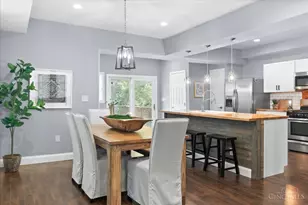 6325 Desmond St, Cincinnati, OH 45227 - Photo 8