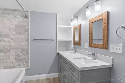 6325 Desmond St, Cincinnati, OH 45227 - Photo 18