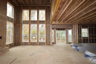 421 Glen Abbey Ln, Hamilton Township, OH 45039 - Photo 12