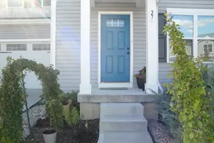 27 Locustwood Ct, Pierce Township, OH 45102 - Photo 2