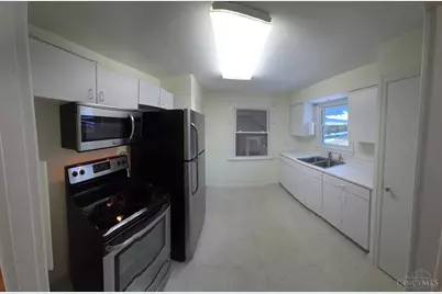 8240 Camargo Road, Madeira, OH 45243 - Photo 8