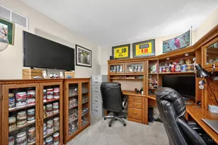 5830 Turning Leaf Way, Hamilton Township, OH 45039 - Photo 14