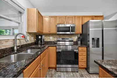 5830 Turning Leaf Way, Hamilton Township, OH 45039 - Photo 18