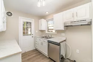 1125 Murkett Ct, Springfield Township, OH 45231 - Photo 6