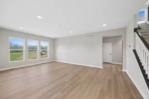4008 Trailside Dr, Green Township, OH 45248 - Photo 8