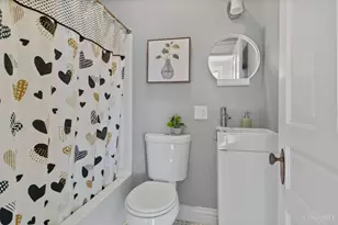 1402 Ludlow Pl, Cincinnati, OH 45223 - Photo 14