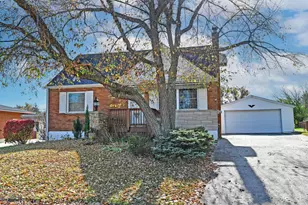 10480 Wintergreen Ct, Sharonville, OH 45241 - Photo 2