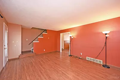 10480 Wintergreen Court, Sharonville, OH 45241 - Photo 6