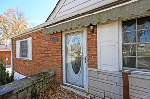 10480 Wintergreen Ct, Sharonville, OH 45241 - Photo 4