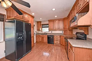 10480 Wintergreen Ct, Sharonville, OH 45241 - Photo 8