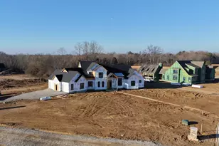 9798 Christian Ct, Hamilton Township, OH 45140 - Photo 10