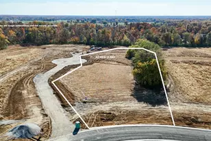 9798 Christian Ct, Hamilton Township, OH 45140 - Photo 2