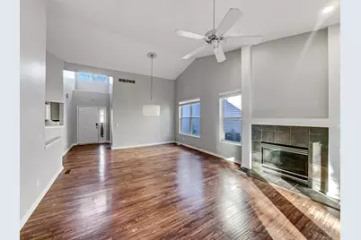 7682 Crystal Cove Pointe, Hamilton Township, OH 45039 - Photo 4