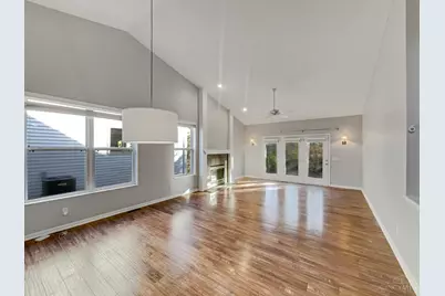 7682 Crystal Cove Pointe, Hamilton Township, OH 45039 - Photo 8