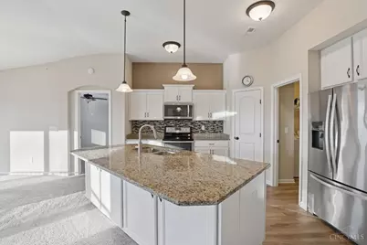 7979 Oakbridge Way, Green Township, OH 45248 - Photo 10