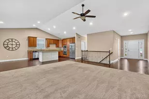 5893 Ashlyn Ct, Liberty Township, OH 45044 - Photo 8