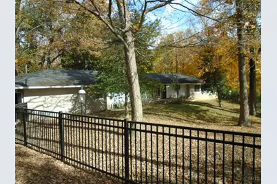 166 Glenwood Circle, Wilmington, OH 45177 - Photo 2