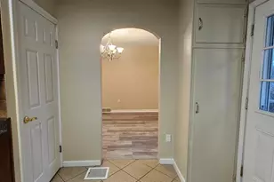 9103 Zoellner Rd, Colerain Township, OH 45251 - Photo 12