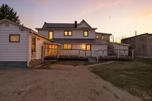 136 N Main St, Peebles, OH 45660 - Photo 2